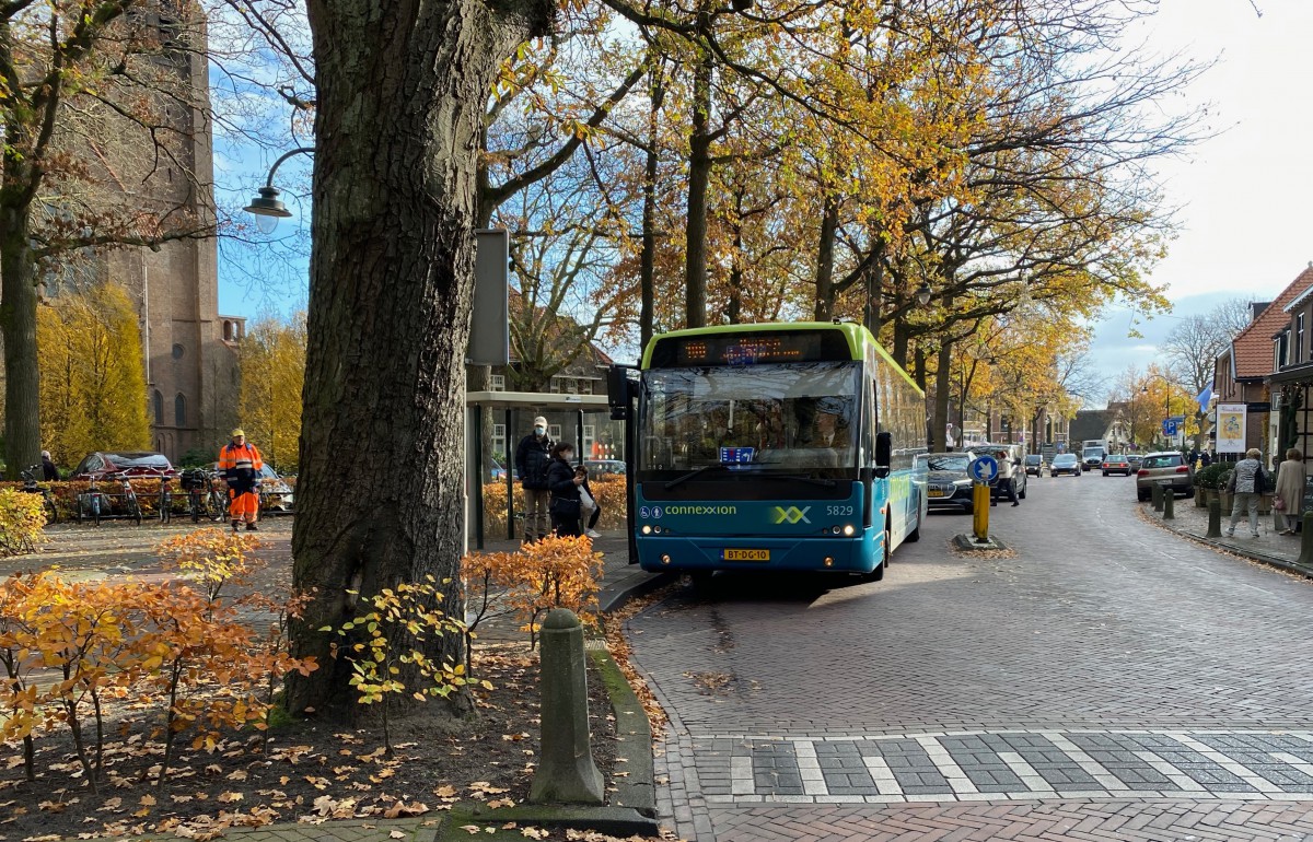 Voetganger Weerkaatsing Federaal Nieuwe dienstregeling connexion: 5% minder bussen – Bol-An!