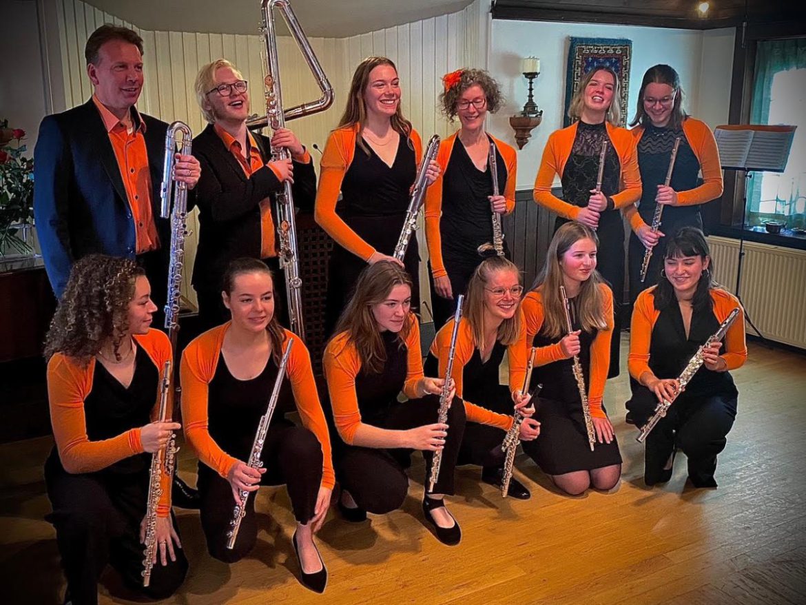 Privé concert van 13 jonge fluitisten in NPB kerk