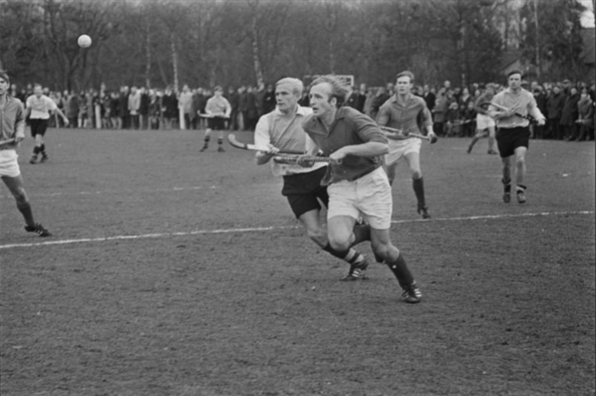 Hockey-icoon Kik Thole opent vandaag bijzondere tentoonstelling over 100-jarige Larensche Mixed Hockey Club