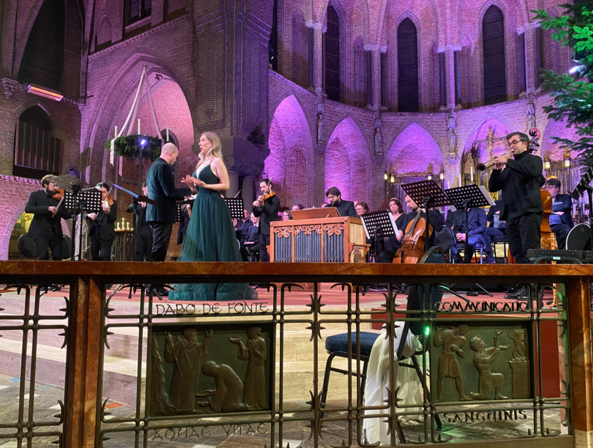 Hemelse (kerst)muziek in een meer dan goed gevulde en enthousiaste St.Jansbasiliek