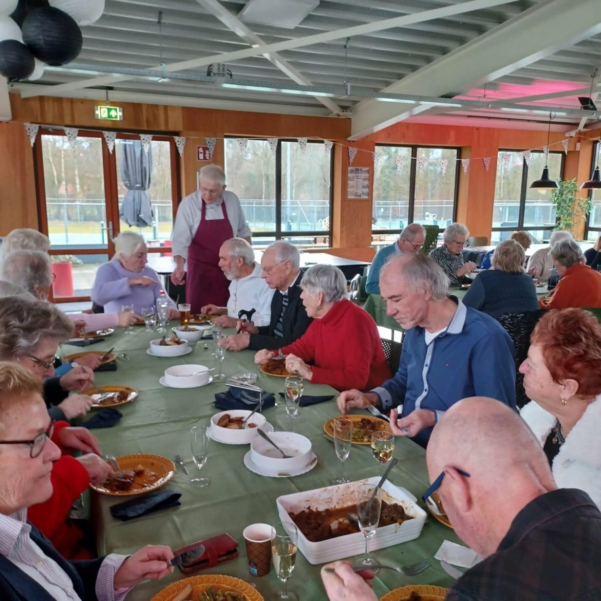 Geslaagd winterdiner bij Derde Helft