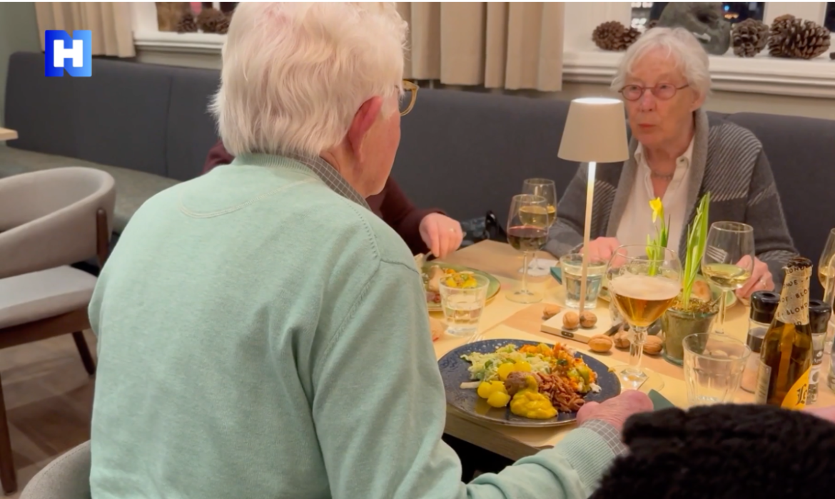 Alleenstaanden dineren bij Brinkhuis in Laren: ‘Toch wat leuker dan in m’n eentje’