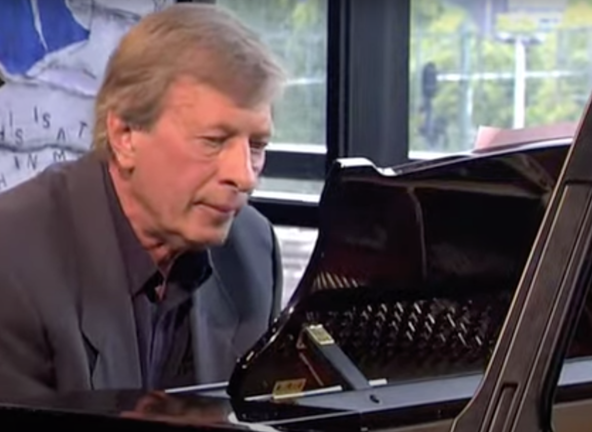 Een van de allergrootste liedbegeleiders van de wereld, Rudolf Jansen, op 84-jarige leeftijd in Laren overleden.