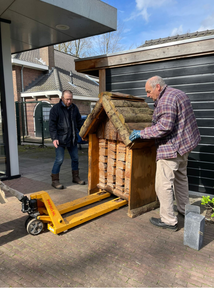 **** Hotel Laren geplaatst in kloostertuin