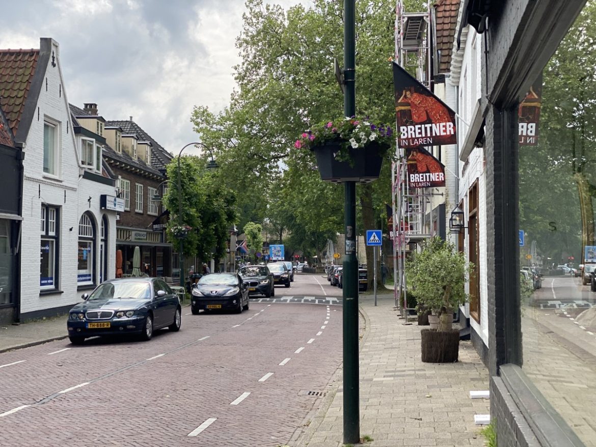 Een pendelbusje naar Singer Laren lijkt er nu écht te komen, maar niet vanaf het oude Tergooi