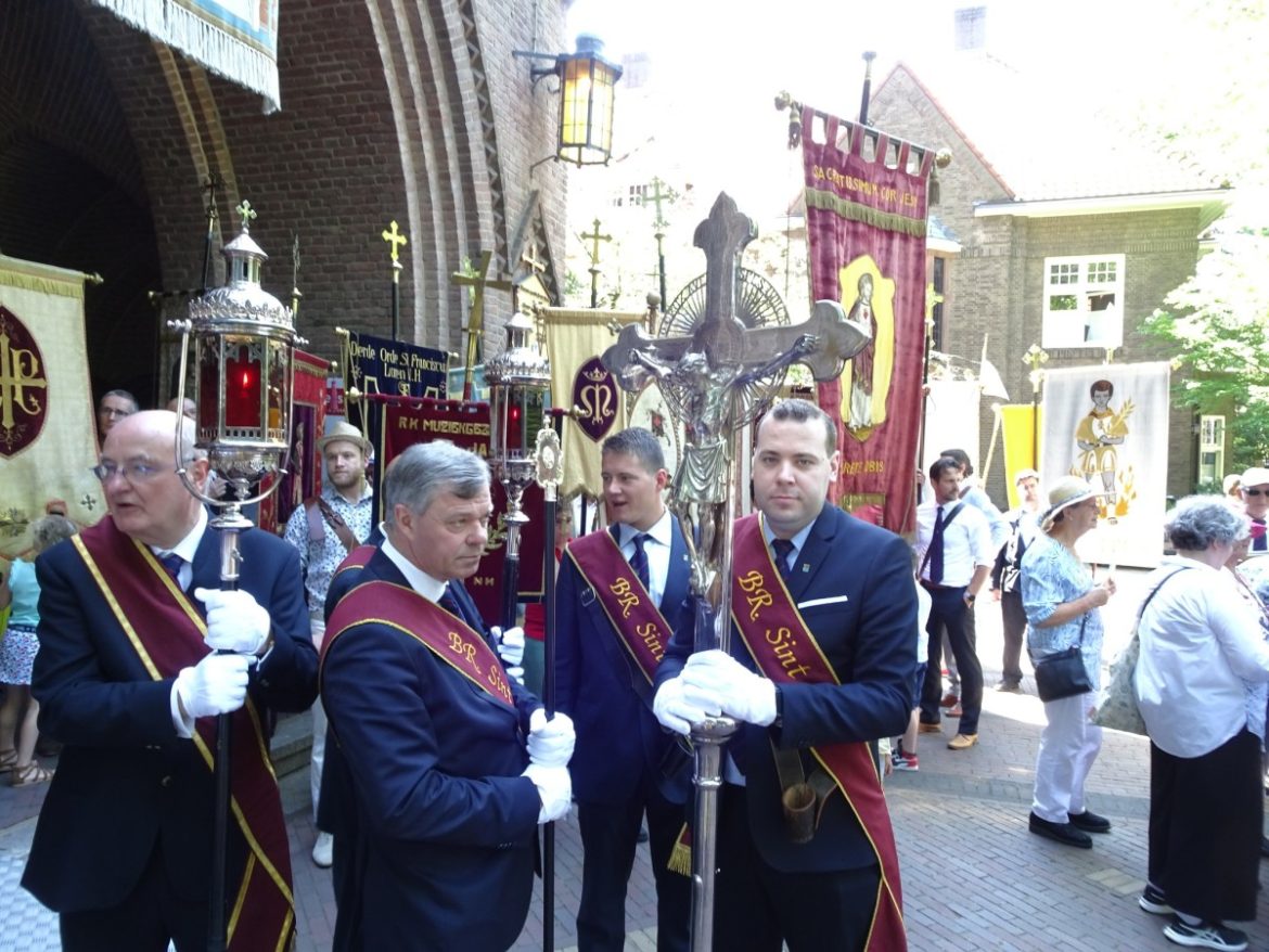 Website Sint Janstraditie weer aangepast