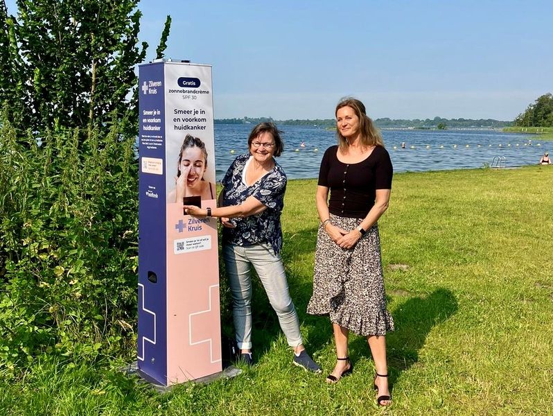 Jezelf insmeren kun je op dit Wijdemeerse strandje bijna niet meer vergeten