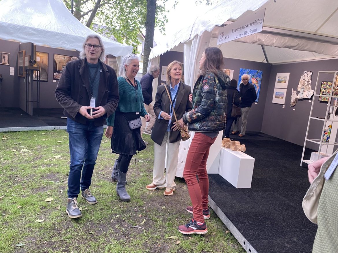 Veel belangstelling bij ‘Larense avond’ Art Laren