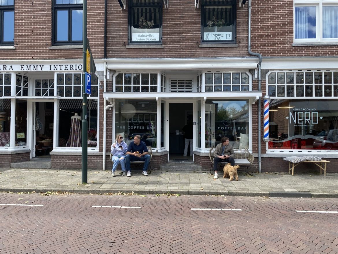 ‘The Coffee Bar’ aan Naarderstraat geopend +prijslijst