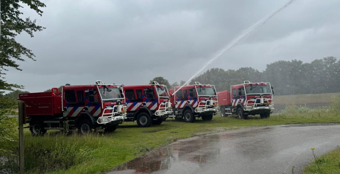 Gooise brandweer heeft vijf nieuwe wagens om natuurbrand te bestrijden