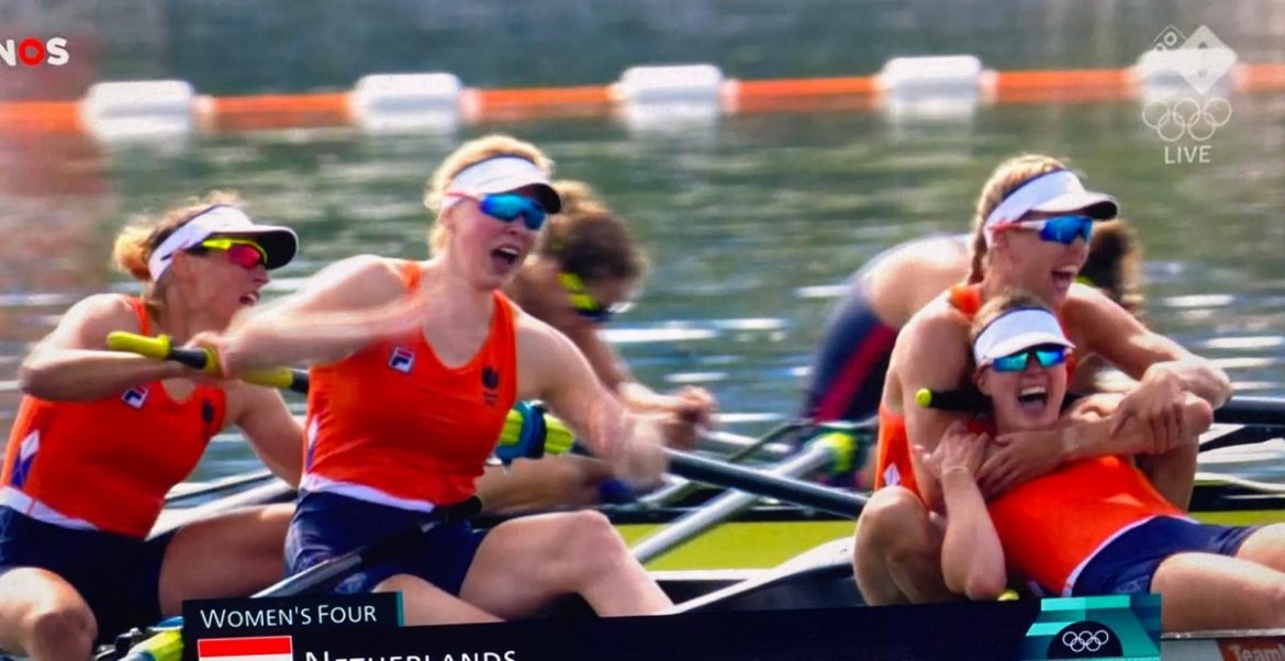 Goud roeien: vrouwen vier zonder stuurman