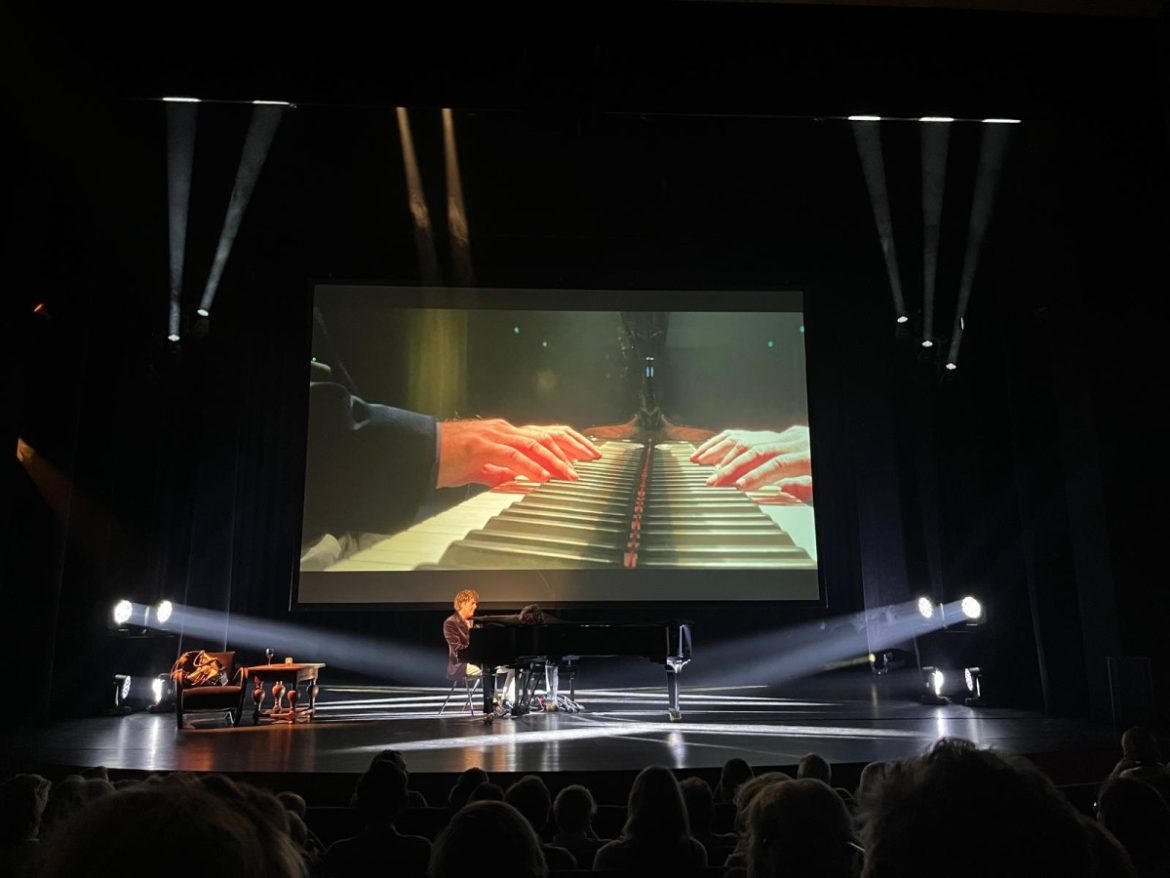 Pianist Michiel Borstlap op ‘wereldtournee’ met Singerpubliek