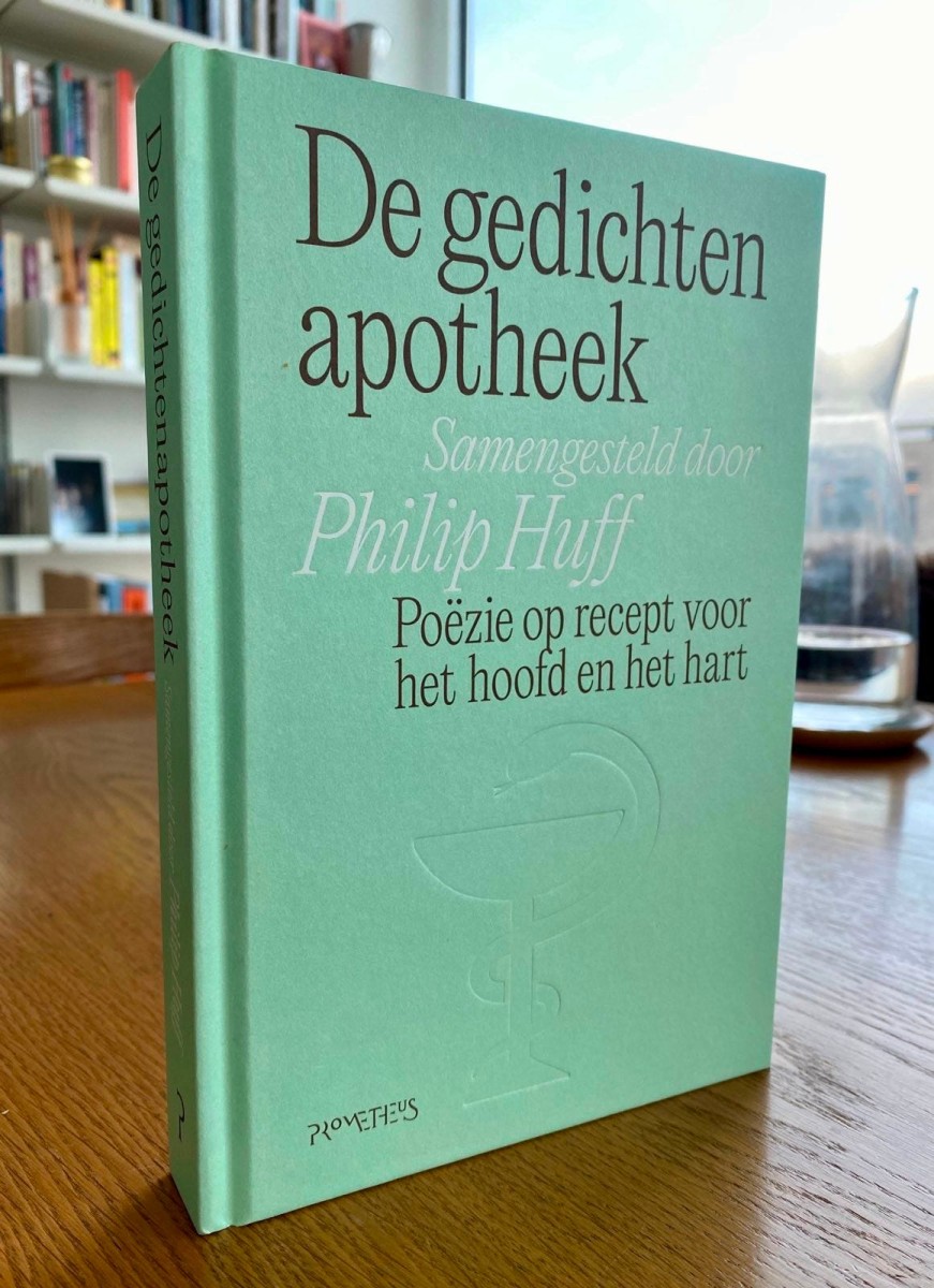 Philip Huff stelde een bundel gedichten samen voor donkere tijden