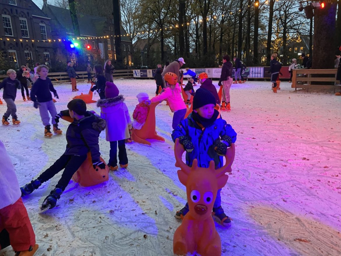 Winter Village Laren: een kerstvakantie vol avontuur en gezelligheid!