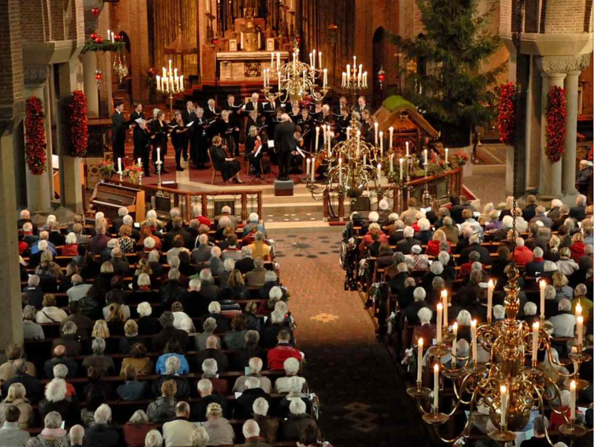 Kerstconcert Sint Jansschola in Sint Jansbasiliek. Vandaag Tweede Kerstdag  om 14.00 uur