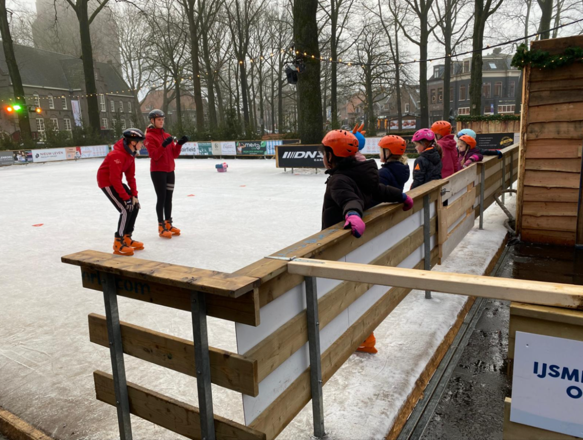 Schaatsles voor de kleinsten…