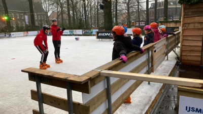 Schaatsles voor de kleinsten…