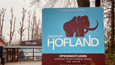 Heropening museum Hofland.