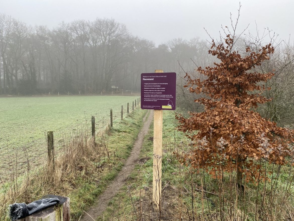 Nieuwe terreinborden Goois Natuurreservaat