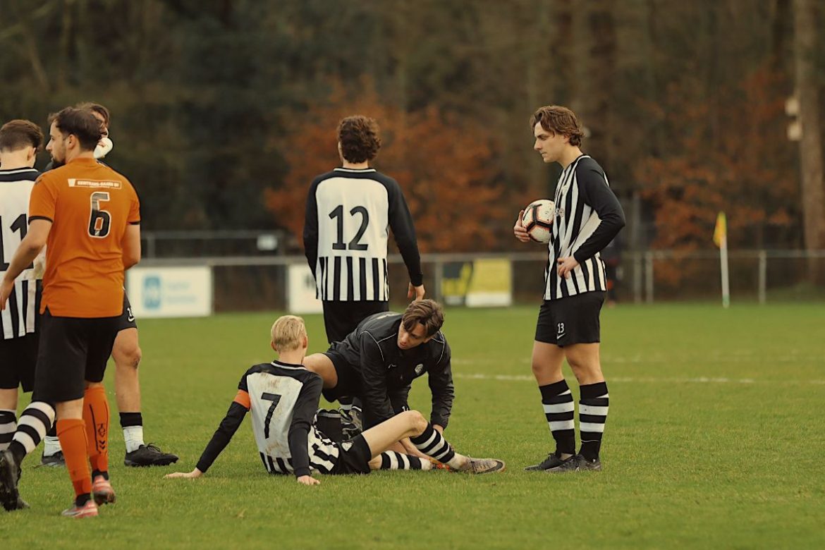 Zaterdag thuiswedstrijd SV Laren ’99 tegen Olympia’25