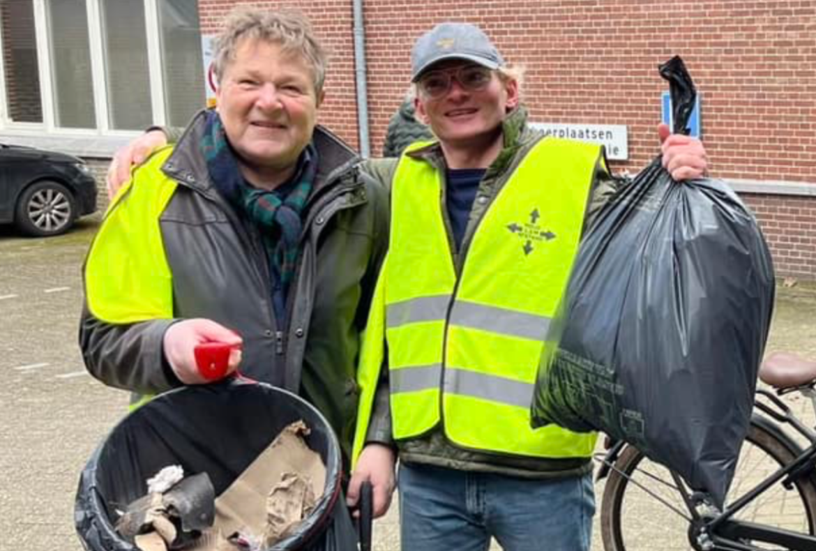 Laren steekt handen uit de mouwen op Landelijke Opschoondag