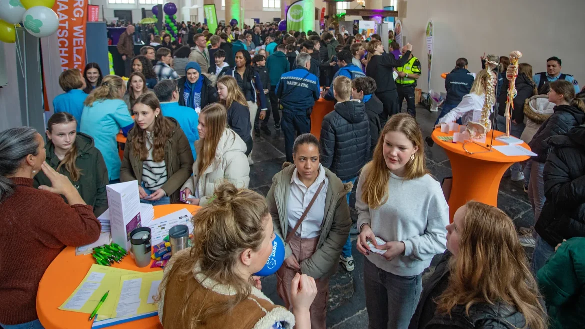 Beroepenfeest brengt vmbo-leerlingen en lokale ondernemers weer samen