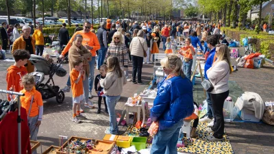 BEL Nieuws: Zonnig weer en Oranjedrukte tijdens Koningsdag