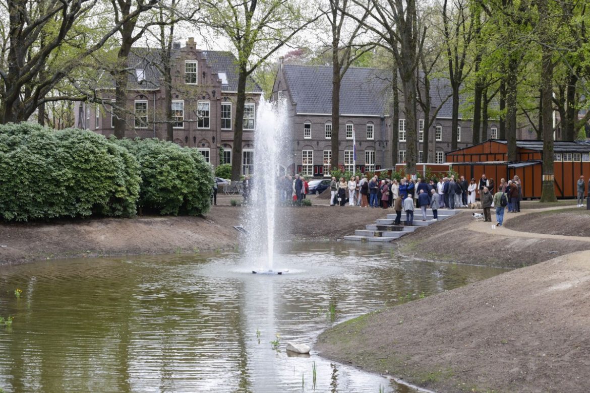 Fontein Brinkvijver officieel in gebruik genomen