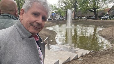 (audio) Laren Regenklaar: vijver op de Brink open
