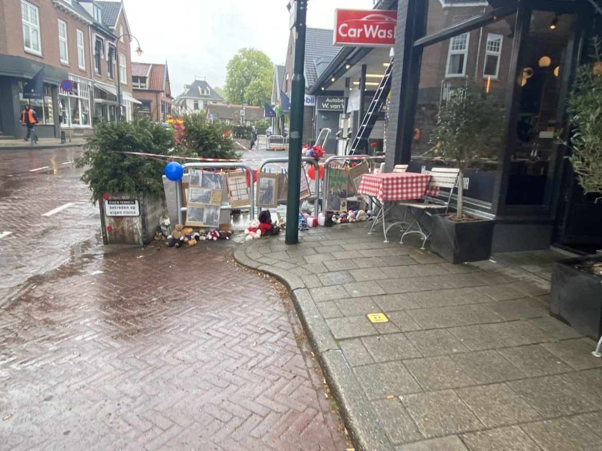 ’Mondriaanaltaar’ bij garage Van Wees: ’Er zijn nog steeds Laarders die niet weten dat Mondriaan hier geleefd heeft’