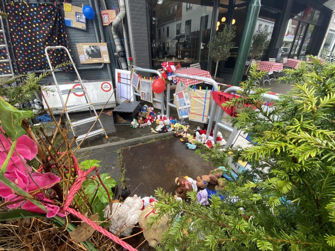 Kunstwerk in Laren voor Mondriaan leidt tot verwarring: ’Dacht even dat er iets ergs gebeurd was’