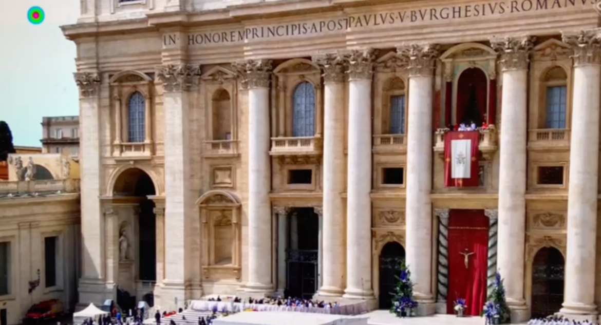 Verzwakte Paus Franciscus spreekt paaszegen urbi et orbi uit