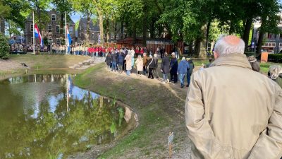 Indrukwekkende 4 mei dodenherdenking + toespraak burgemeester Nanning Mol