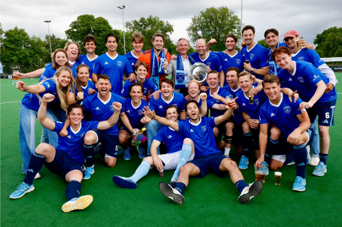 Laren Heren 1 gepromoveerd