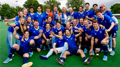 Laren Heren 1 gepromoveerd