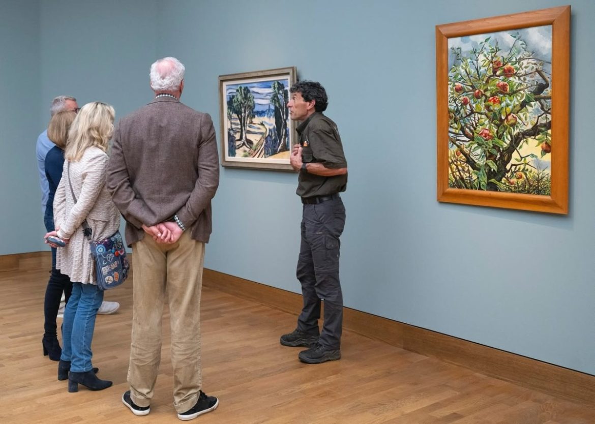 Kunst kijken door de ogen van de boswachter