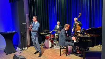 Vanavond in het Brinkhuis Derk de Kloet Quartet in “Sinatra opstelling”