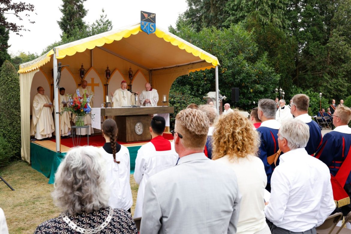 ‘Alles wat Laren verbindt komt op deze dag samen!’