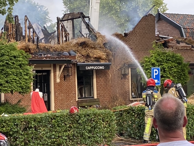 Politie: geen sprake van brandstichting. Of pand te redden is na weekend bekend