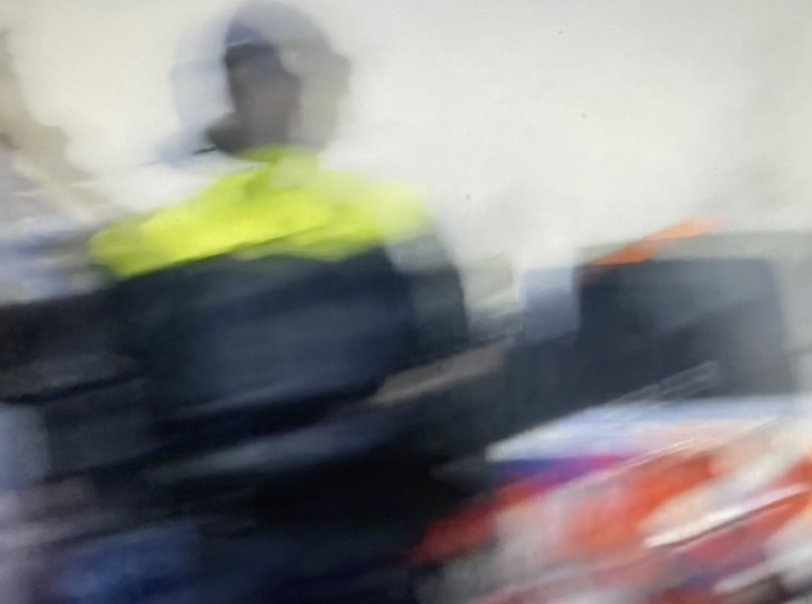 Dure parfum gestolen bij inbraak Skins Cosmetics Laren