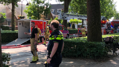 G&E: Medewerker van door brand getroffen kledingboetiek: ’Ik hoorde een harde knal en meteen daarna was er een vlammenzee’