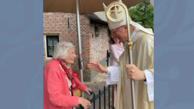 Sint Jansprocessie in Laren feestelijk verlopen