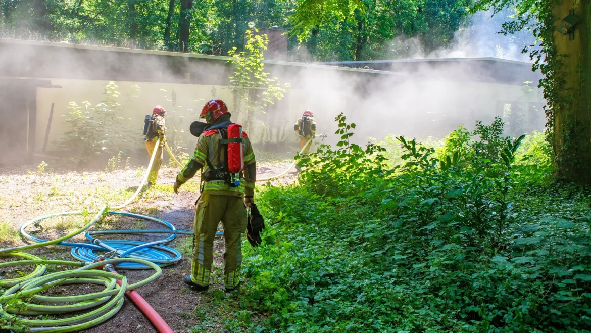 Opnieuw brand in leegstaande woning aan de Steenbergen in Laren