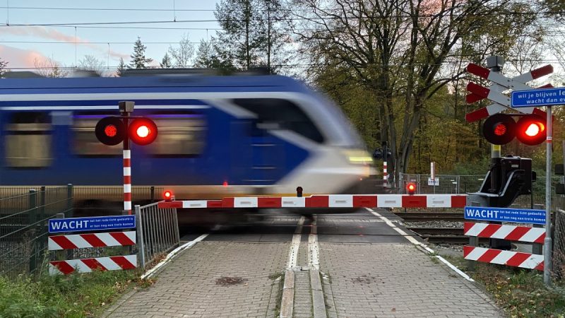 NS-personeel legt werk neer: hele dag geen treinen