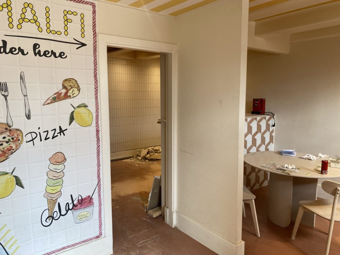 Feduzzi begonnen met sloop van binnen.