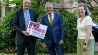 Sint Janskerkhof Laren krijgt asverstrooiingsveld