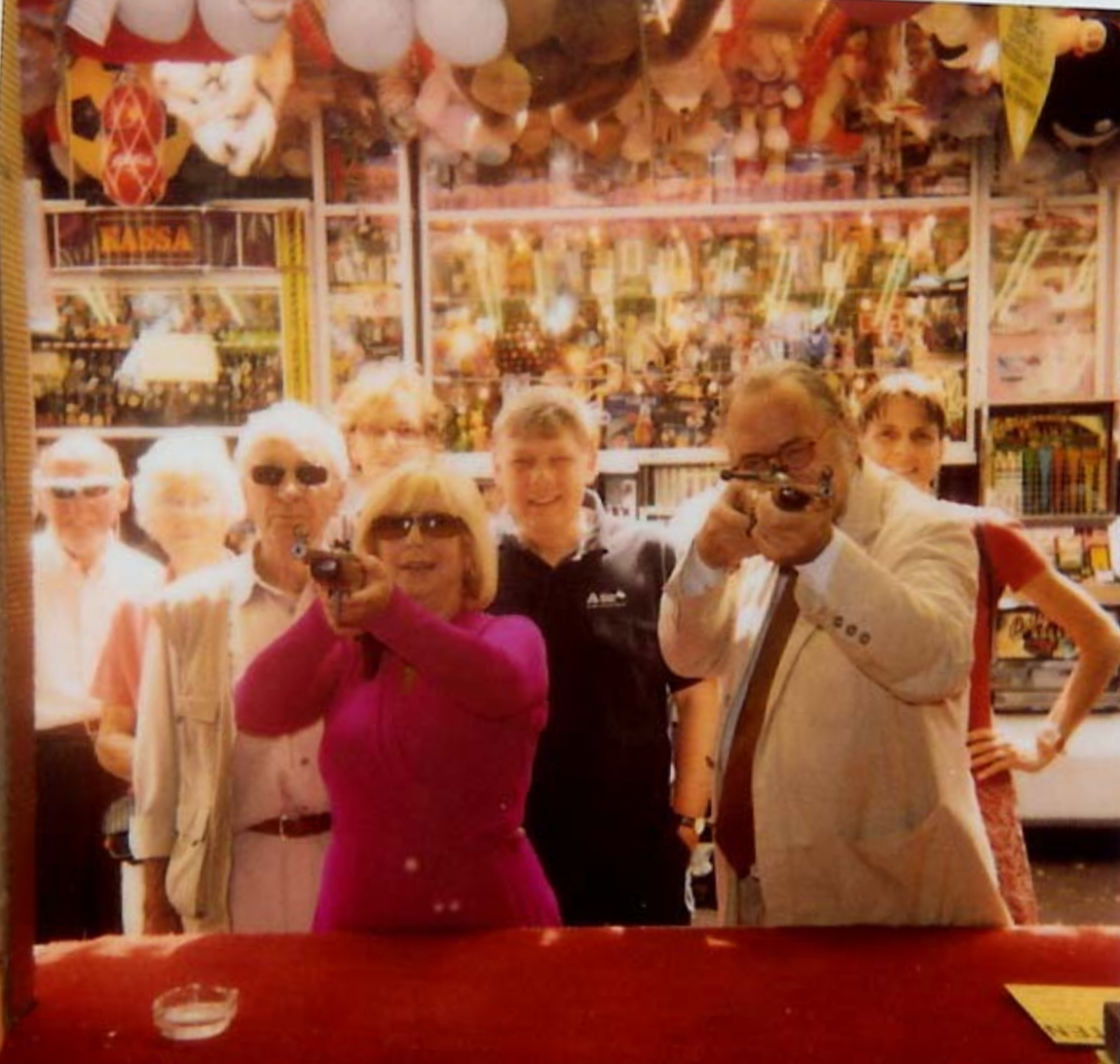 Na tegenslag is Willeke Alberti (80) nu écht terug op het podium: ’Ik heb Daniëlle beloofd te blijven zingen’