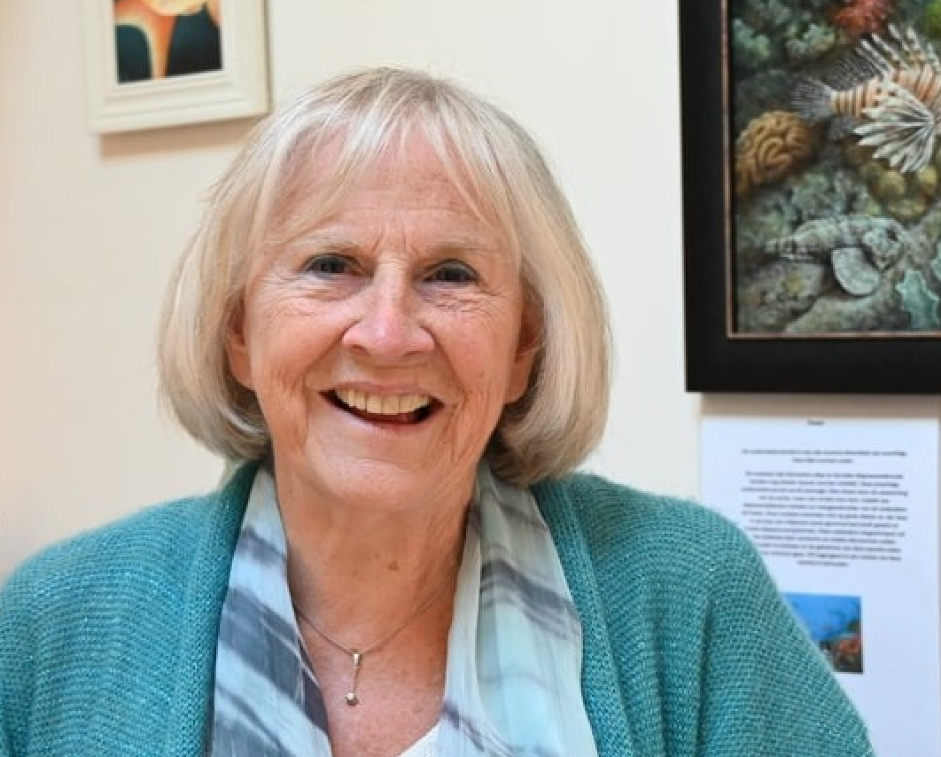 Larense Ank van der Zee exposeert vanaf vandaag haar beelden in Brinkhuis