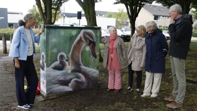 Eerste kunstwerk siert elektriciteitskastje in Eemnes