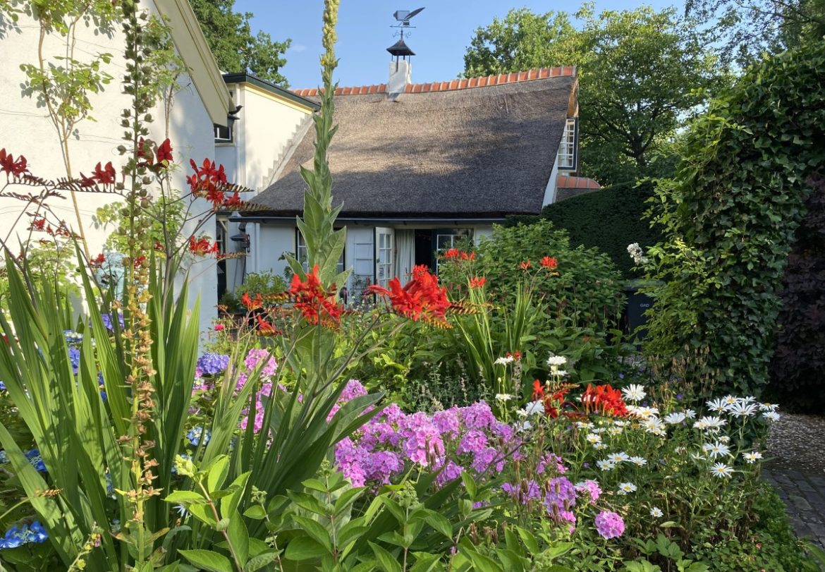 Huizenprijzen omhoog. In Laren?
